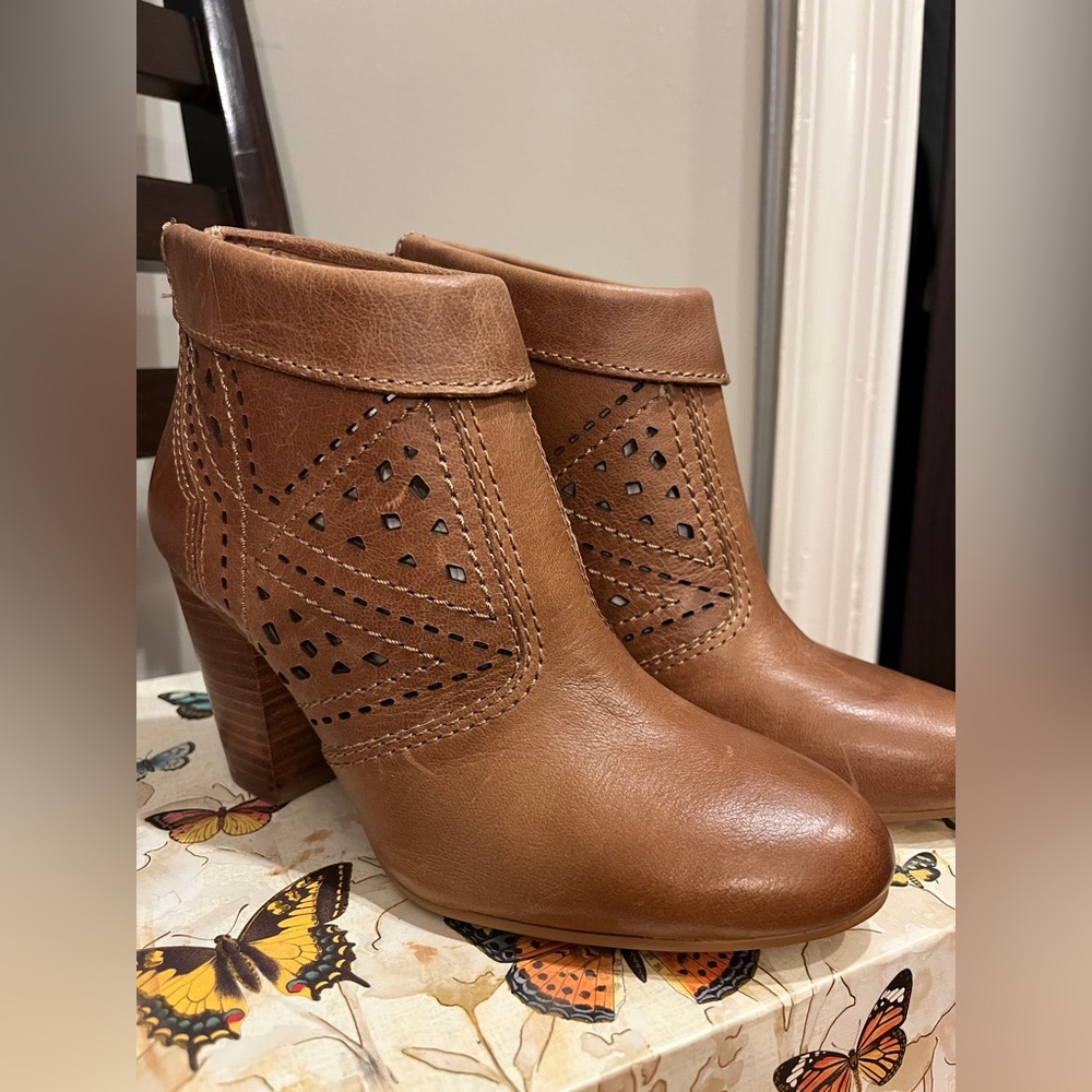 Guess Tan Leather Ankle Booties